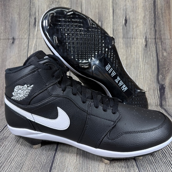 Nike Air Jordan 1 Retro Metal Baseball Cleats Black/White Size 16 AV5355-011 - Picture 1 of 9